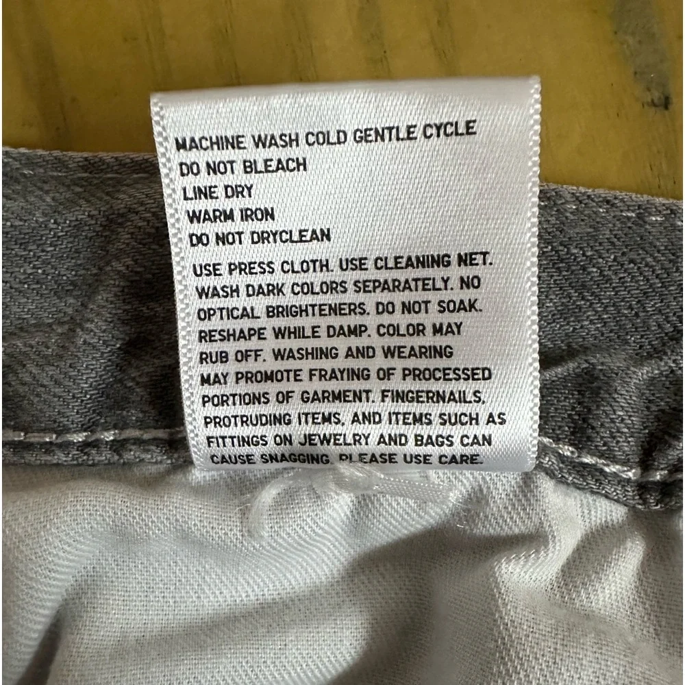 Uniqlo Women Relaxed Tapered Ankle Jeans Size 26 - Picture 6 of 11